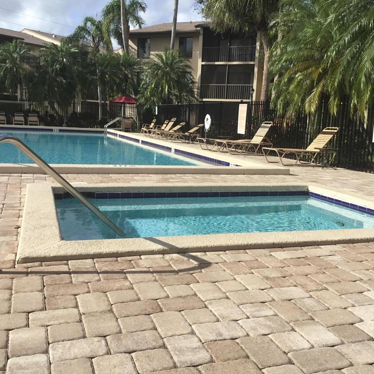 205 Foxtail Drive E3, Greenacres, FL 33415