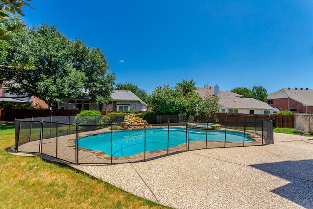 204 Forest Lane, Murphy, TX 75094