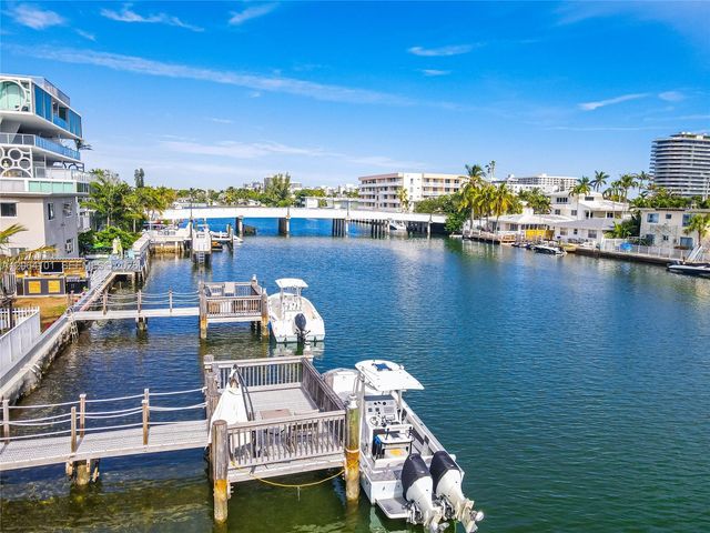 8335 E Crespi Blvd 4, Miami Beach, FL 33141