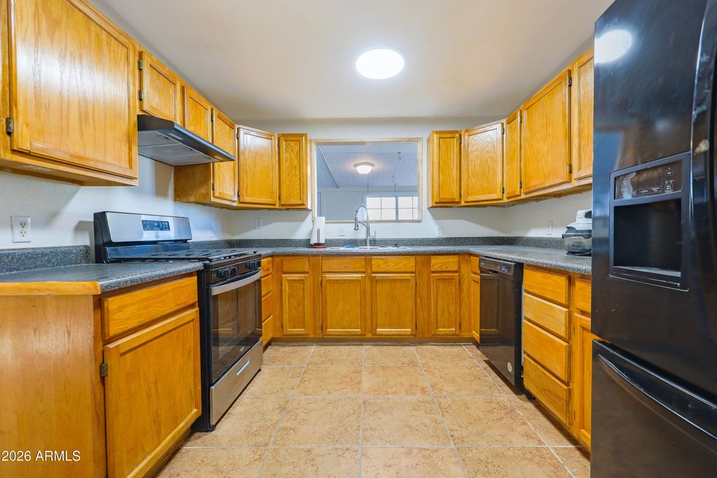 Image 14 of property listing at 209 ELGIN Street, Huachuca City, AZ 85616