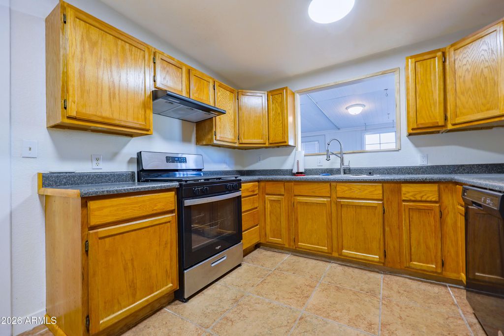 Image 15 of property listing at 209 ELGIN Street, Huachuca City, AZ 85616