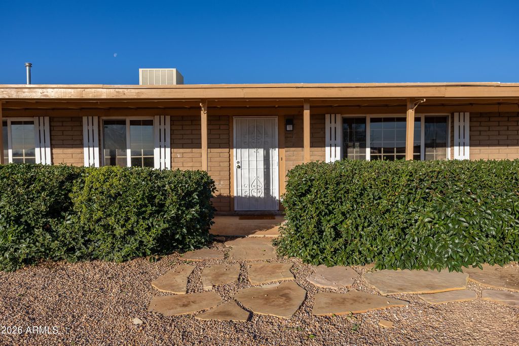 Image 4 of property listing at 209 ELGIN Street, Huachuca City, AZ 85616