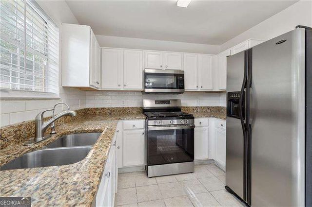 3200 Dundee Ridge Way, Duluth, GA 30096