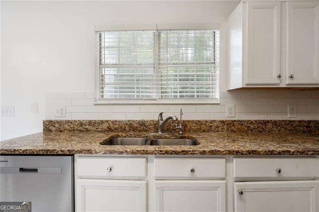 3200 Dundee Ridge Way, Duluth, GA 30096