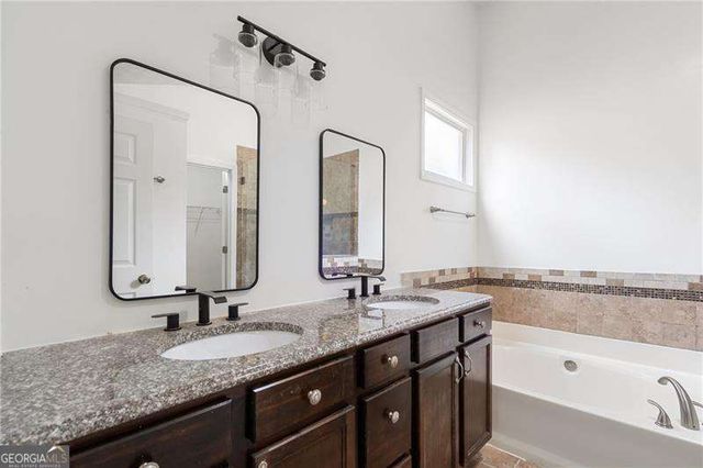 3200 Dundee Ridge Way, Duluth, GA 30096