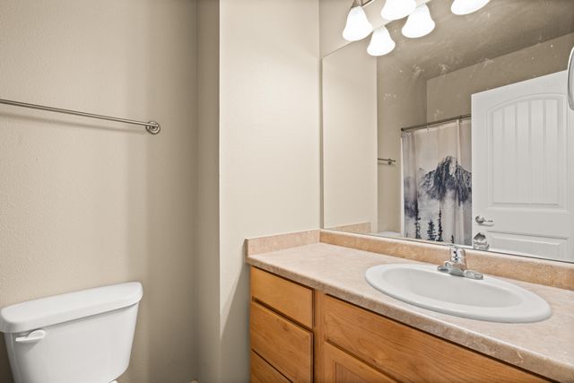 241 Cherry Bark Lane, Medford, OR 97501