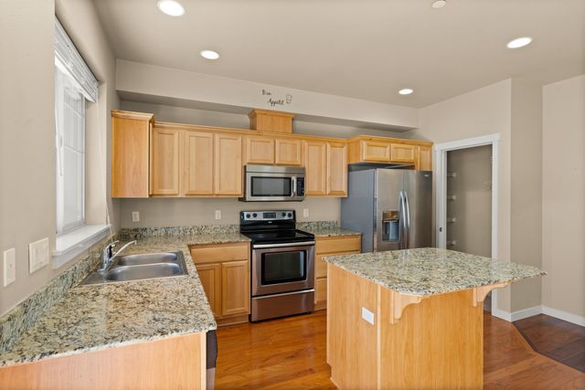 241 Cherry Bark Lane, Medford, OR 97501