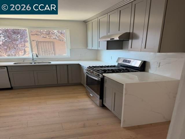 4809 Walnut St, Oakland, CA 94619