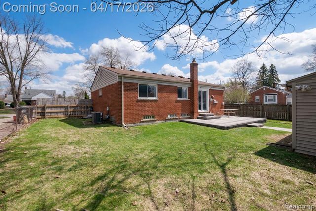 9913 Arcola Street, Livonia, MI 48150