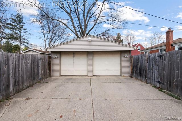 9913 Arcola Street, Livonia, MI 48150