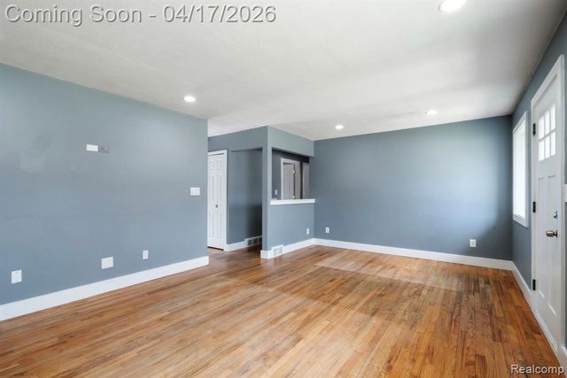 9913 Arcola Street, Livonia, MI 48150