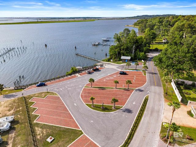 4 Yacht Club Drive 172U, Daphne, AL 36526
