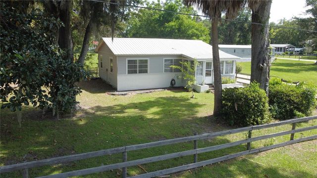 2995 NE 97TH STREET ROAD, Anthony, FL 32617