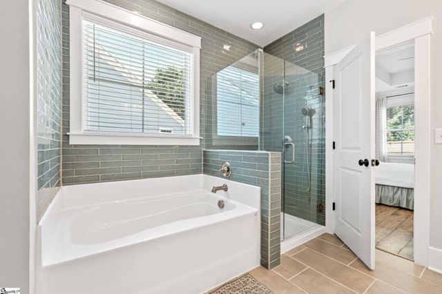 556 Backacre Court, Greer, SC 29651