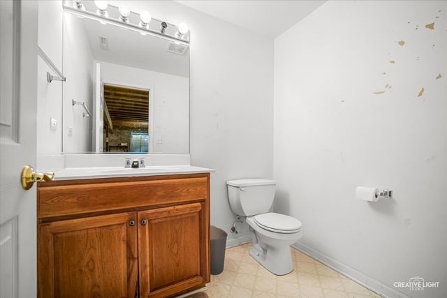 220 Barn Swallow Drive, Woodstock, IL 60098