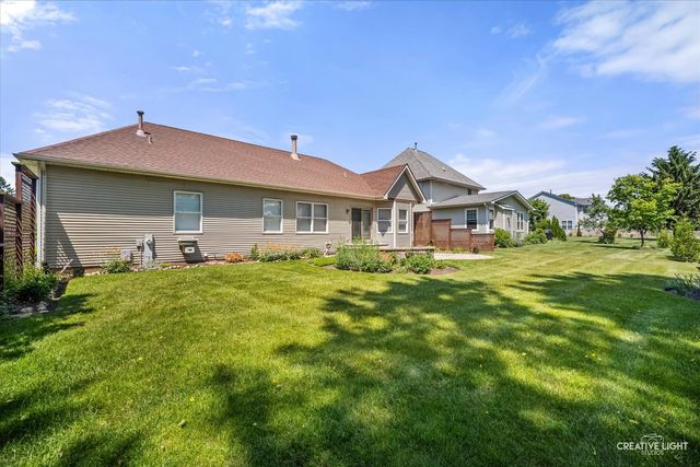 220 Barn Swallow Drive, Woodstock, IL 60098