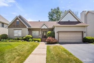 220 Barn Swallow Drive, Woodstock, IL 60098