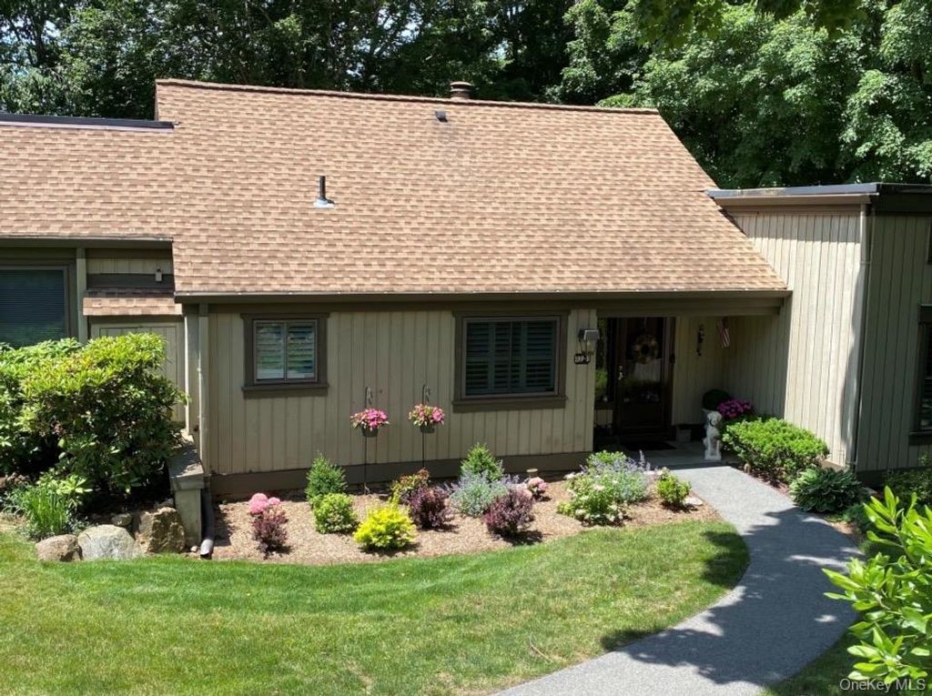189 Heritage Hills B, Somers, NY 10589