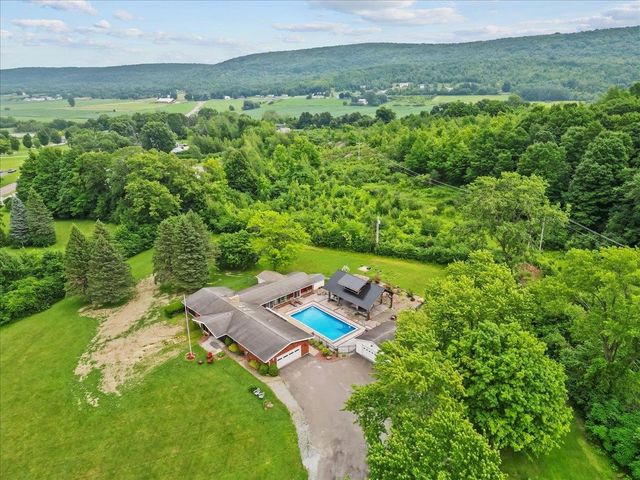 616 Sheldon Road, St. Albans Town, VT 05478