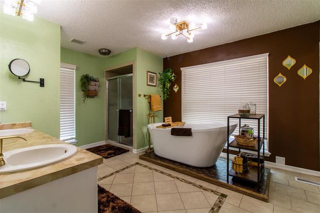 228 N Tunbridge Road, Oklahoma City, OK 73130