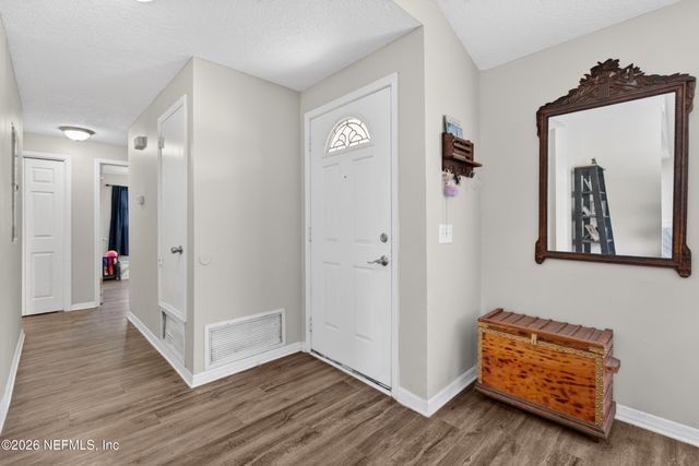 253 DEERWOOD Circle E, Middleburg, FL 32068