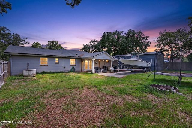 253 DEERWOOD Circle E, Middleburg, FL 32068