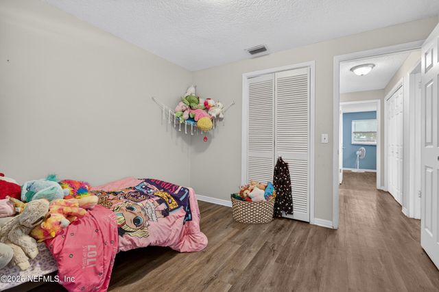 253 DEERWOOD Circle E, Middleburg, FL 32068