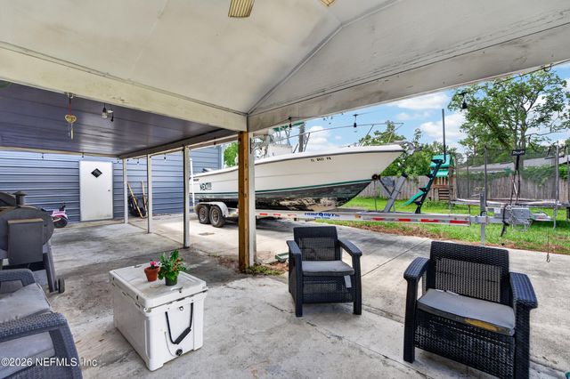 253 DEERWOOD Circle E, Middleburg, FL 32068