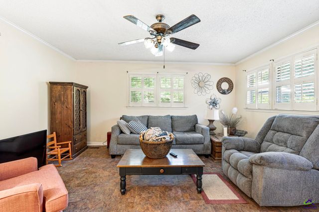 732 Valley Trail, Macon, GA 31204