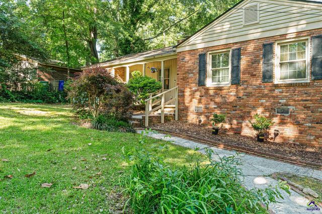 732 Valley Trail, Macon, GA 31204