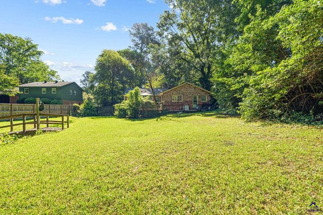 732 Valley Trail, Macon, GA 31204