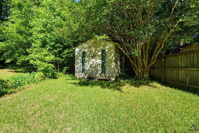 732 Valley Trail, Macon, GA 31204