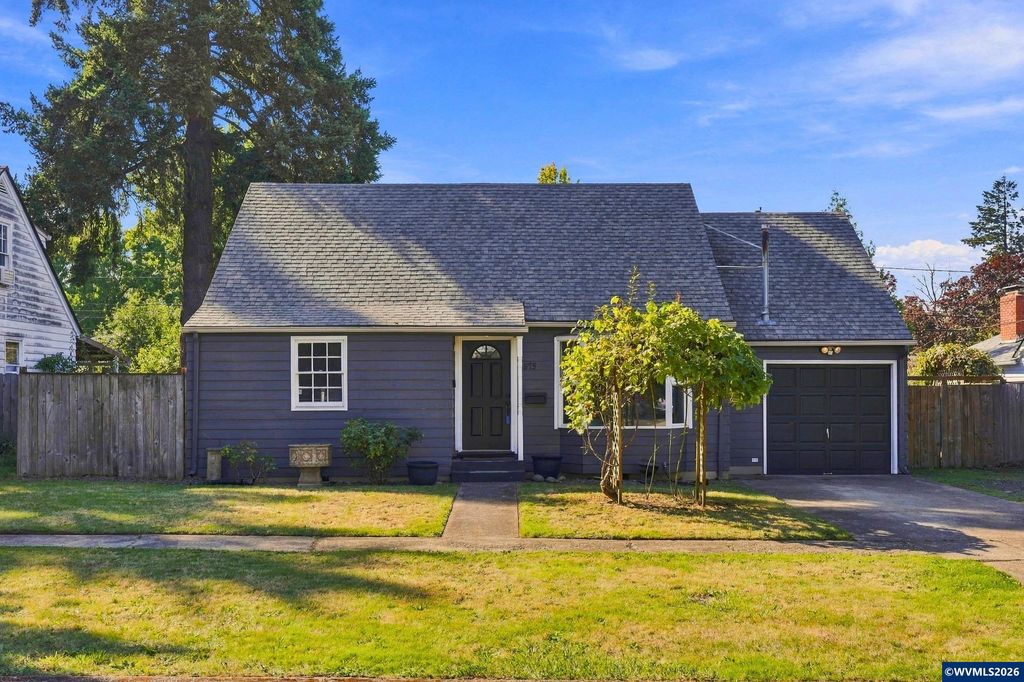 Image 1 of property listing at 1875 23rd St NE, Salem, OR 97301