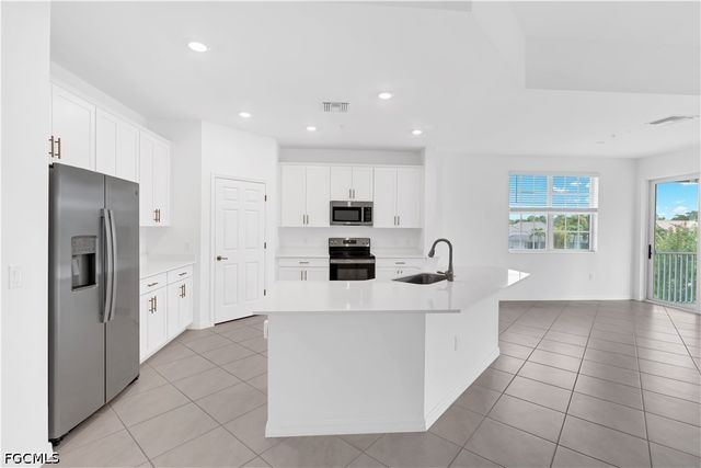 12061 Santaluz DR 201, Fort Myers, FL 33913