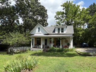 546 E Rebecca Street, Fayetteville, AR 72701