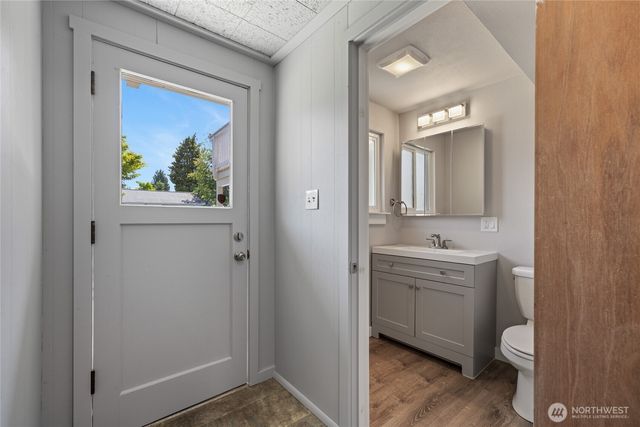 7307 S Alaska Street, Tacoma, WA 98408