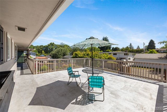 7307 S Alaska Street, Tacoma, WA 98408