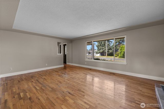 7307 S Alaska Street, Tacoma, WA 98408
