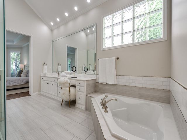 6526 Star Creek, Frisco, TX 75034