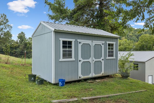 255 Saint Marys Rd, Buffalo Valley, TN 38548