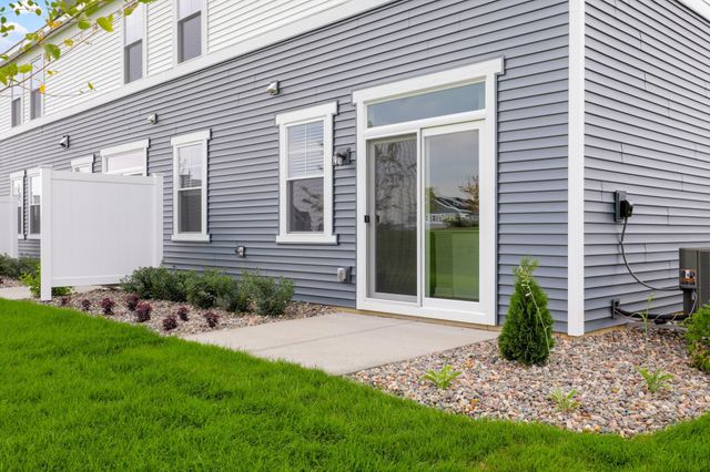 218 Jean Avenue N, Lake Elmo, MN 55042