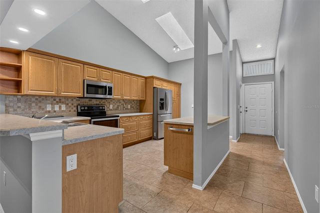 39650 US HIGHWAY 19 N 651, Tarpon Springs, FL 34689