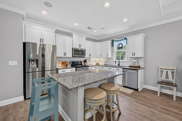 5 Turnbridge Ct., Murrells Inlet, SC 29576