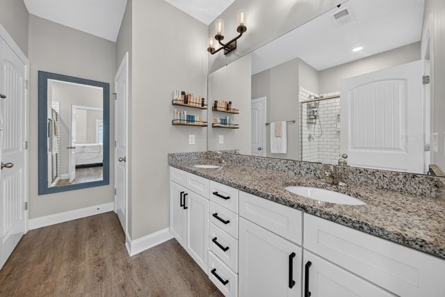 5 Turnbridge Ct., Murrells Inlet, SC 29576