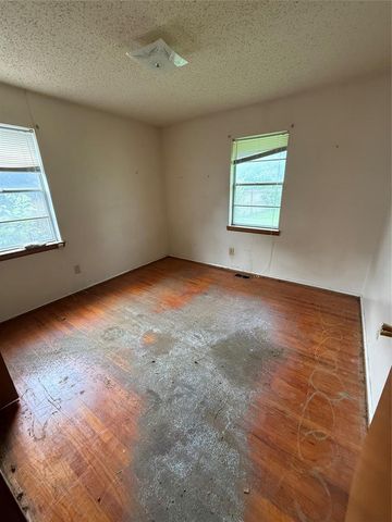801 Lotus Avenue, Midwest City, OK 73130