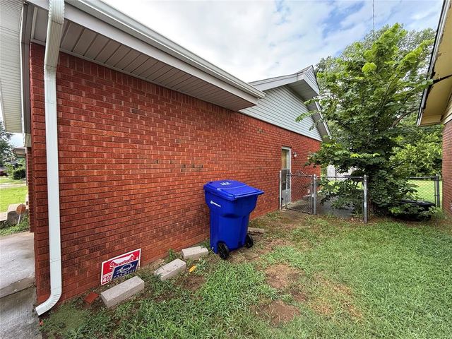 801 Lotus Avenue, Midwest City, OK 73130
