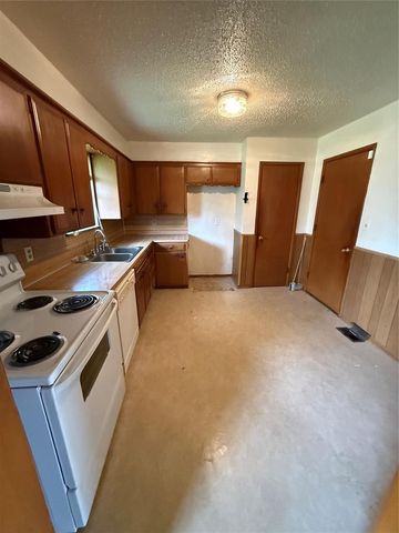 801 Lotus Avenue, Midwest City, OK 73130