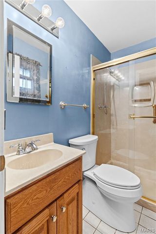 2303 Broken Horse Lane, St Louis, MO 63129