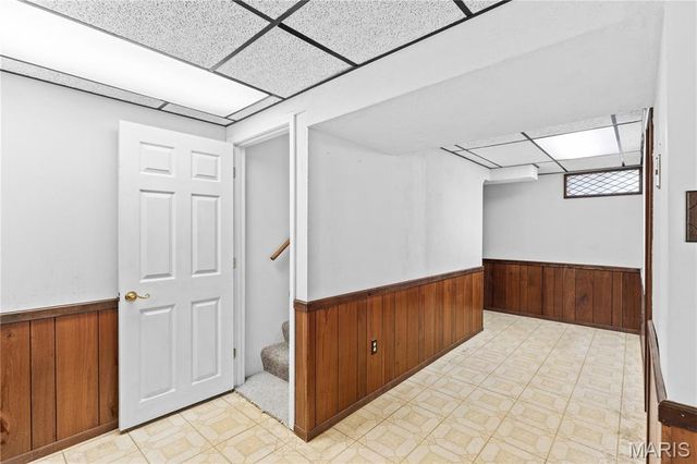 2303 Broken Horse Lane, St Louis, MO 63129