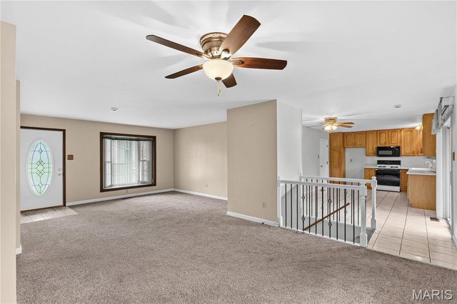2303 Broken Horse Lane, St Louis, MO 63129